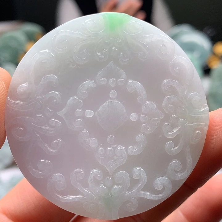 翡翠未镶嵌颈饰花开富贵两面工艺