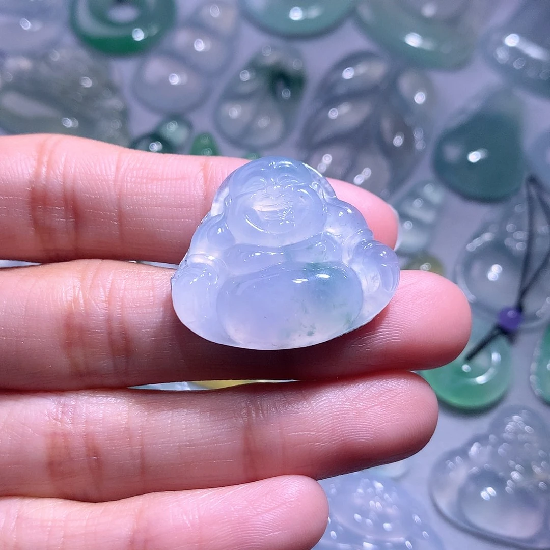 【闪购商品】翡翠颈饰未镶嵌佛