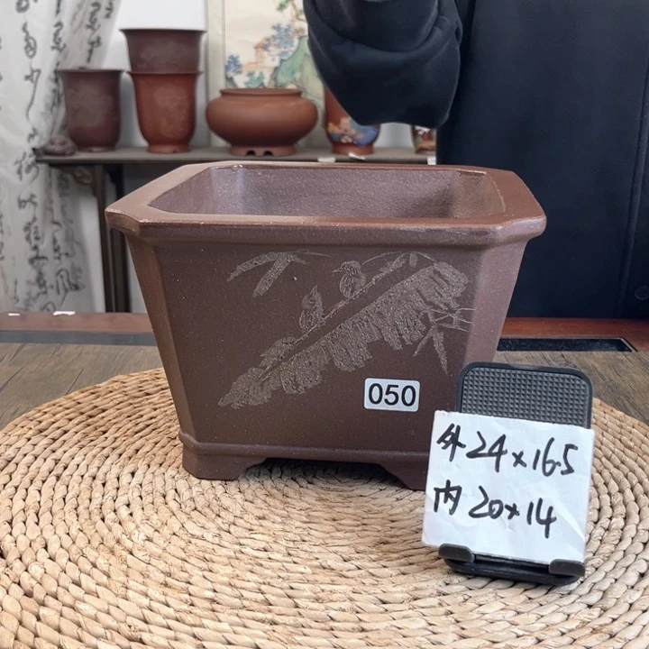 紫砂花盆紫玉金砂芭蕉刻绘切角四方050