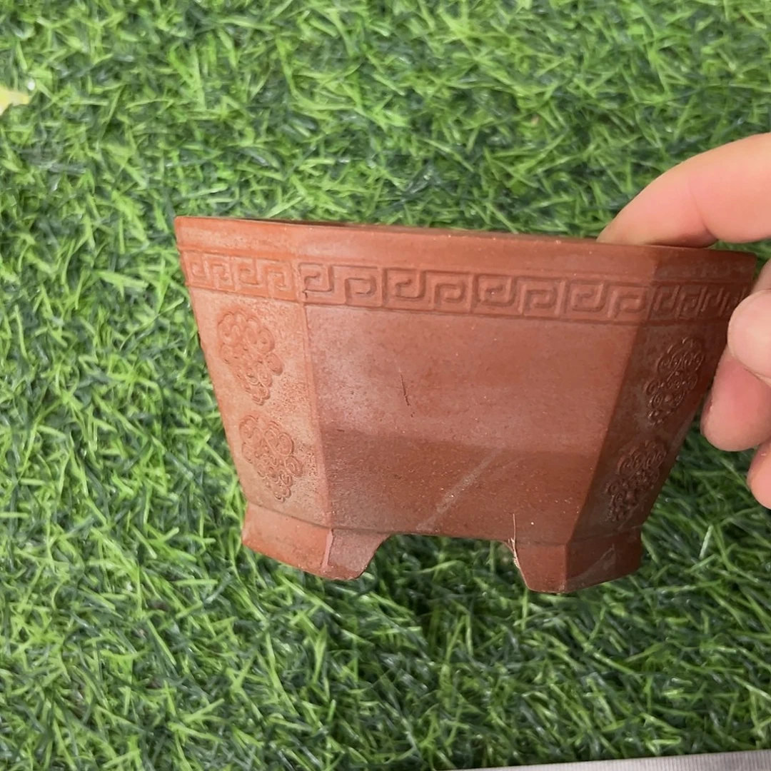 紫砂花盆瑕疵一只