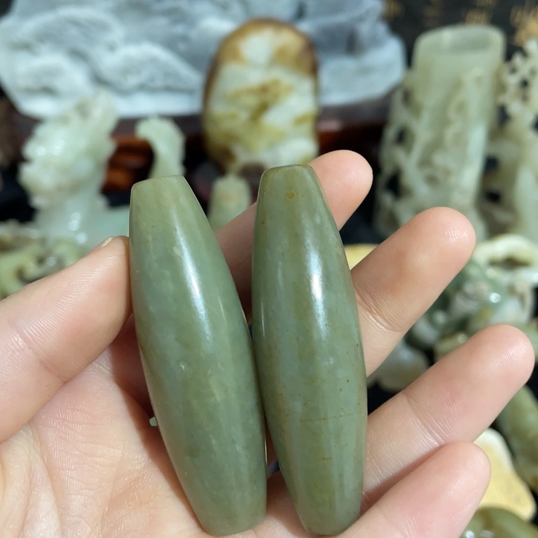 和田玉未镶嵌颈饰山*