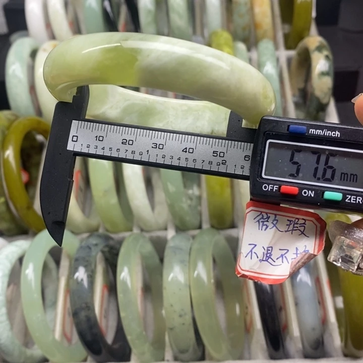 蛇纹石玉手镯25未镶嵌