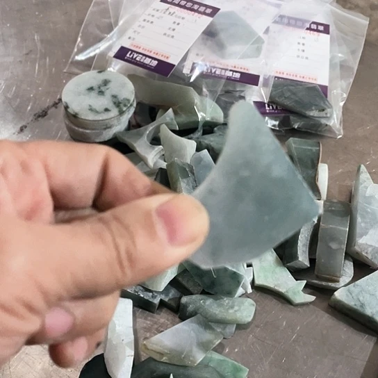 翡翠散珠天然翡翠石