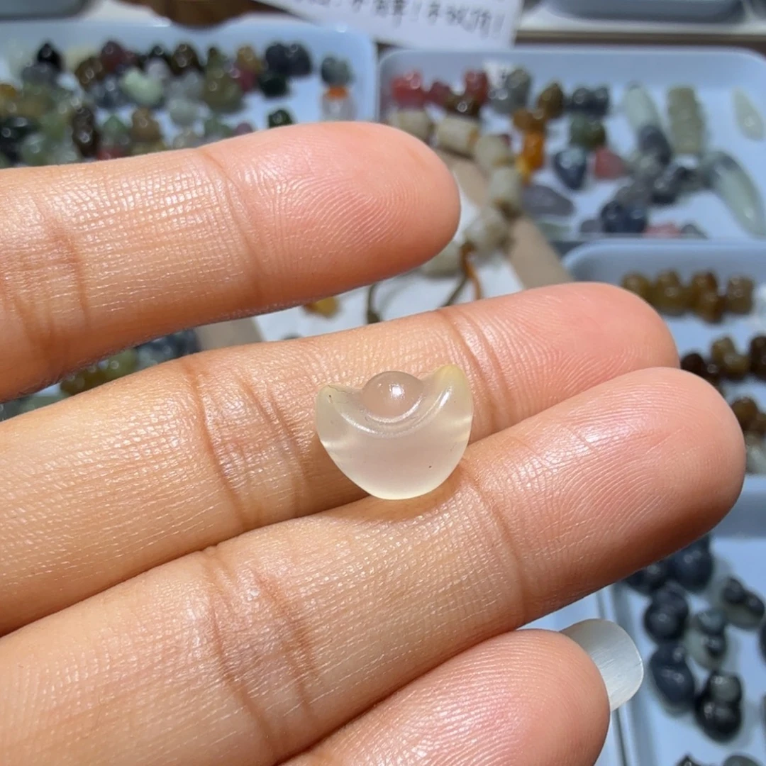 和田玉未镶嵌珠宝奇石