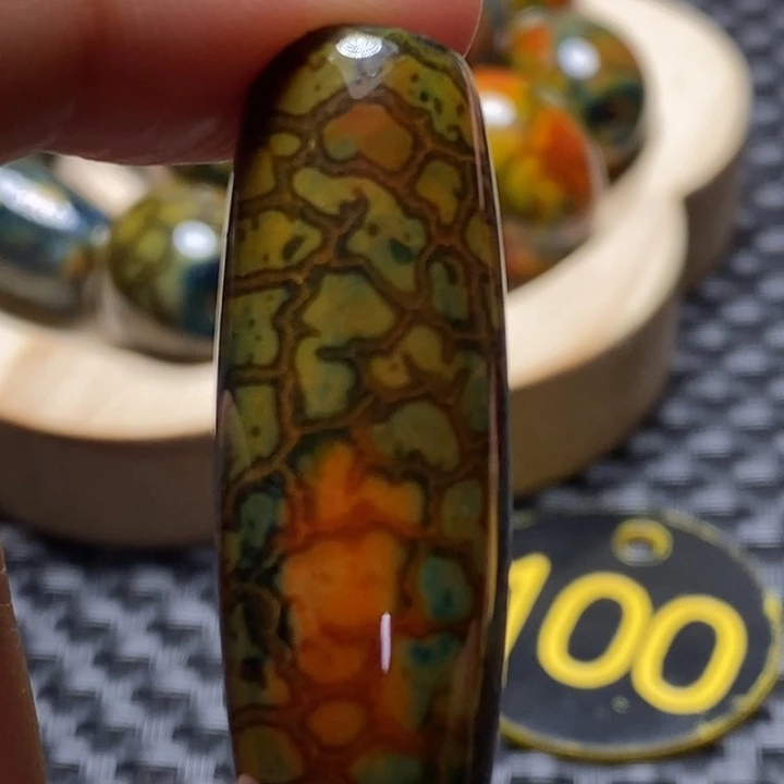 好***田玛瑙/玉髓未镶嵌颈饰