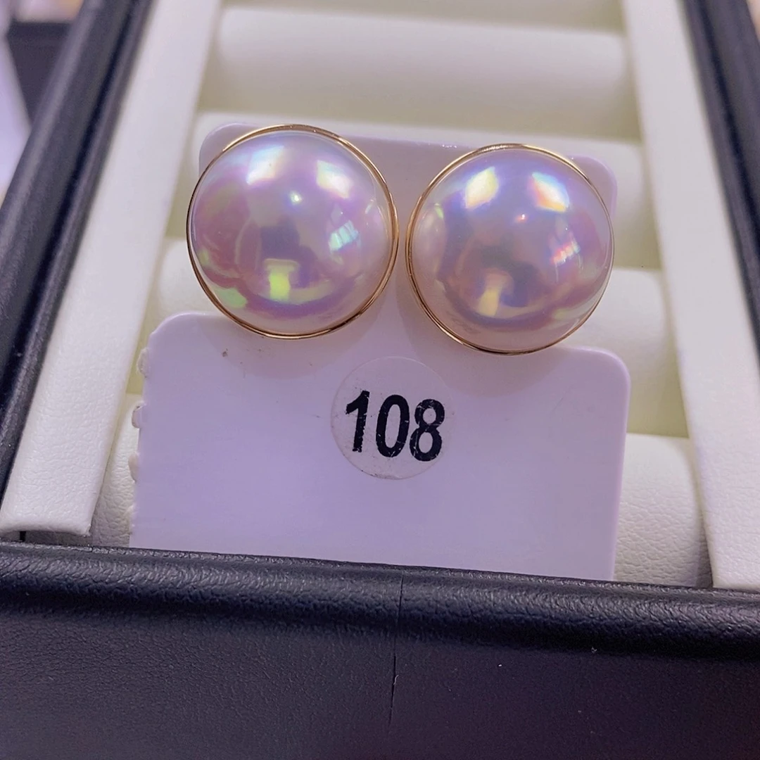 耳饰18K金镶嵌拼合珍珠（马贝珠）