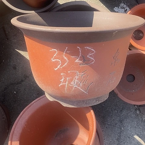 红陶中国宜兴紫砂花盆，