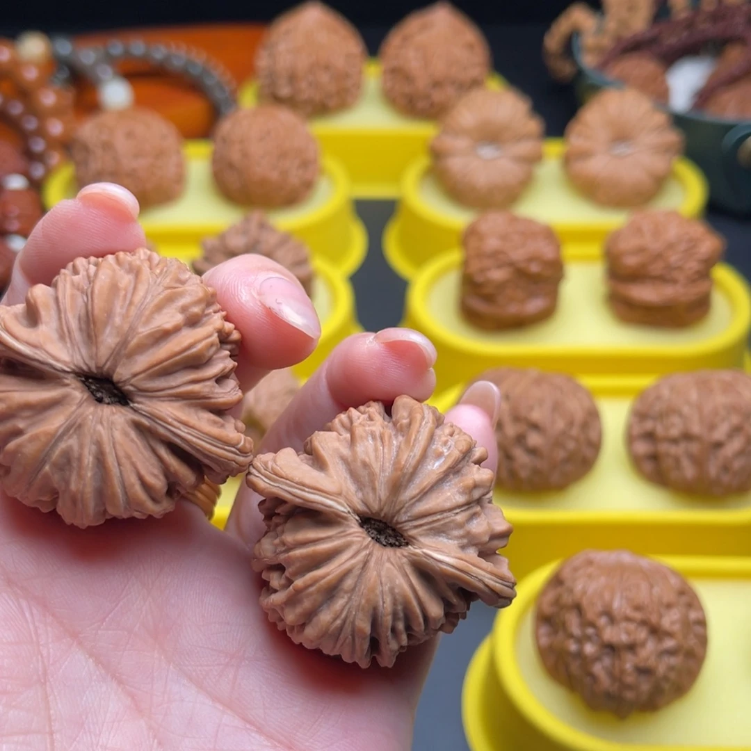 F***.文玩核桃把件42楼子