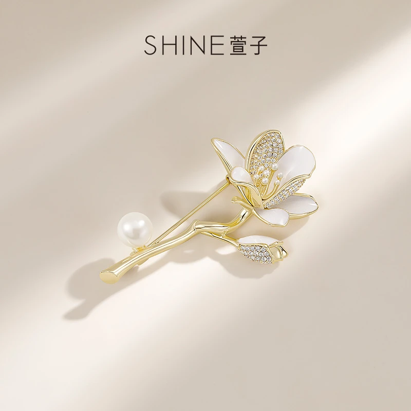 铜合金合成锆石胸针 SHINE玉兰系列优雅法式设计感锆石胸针