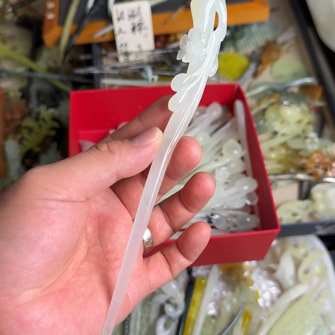 蛇纹石玉未镶嵌发饰