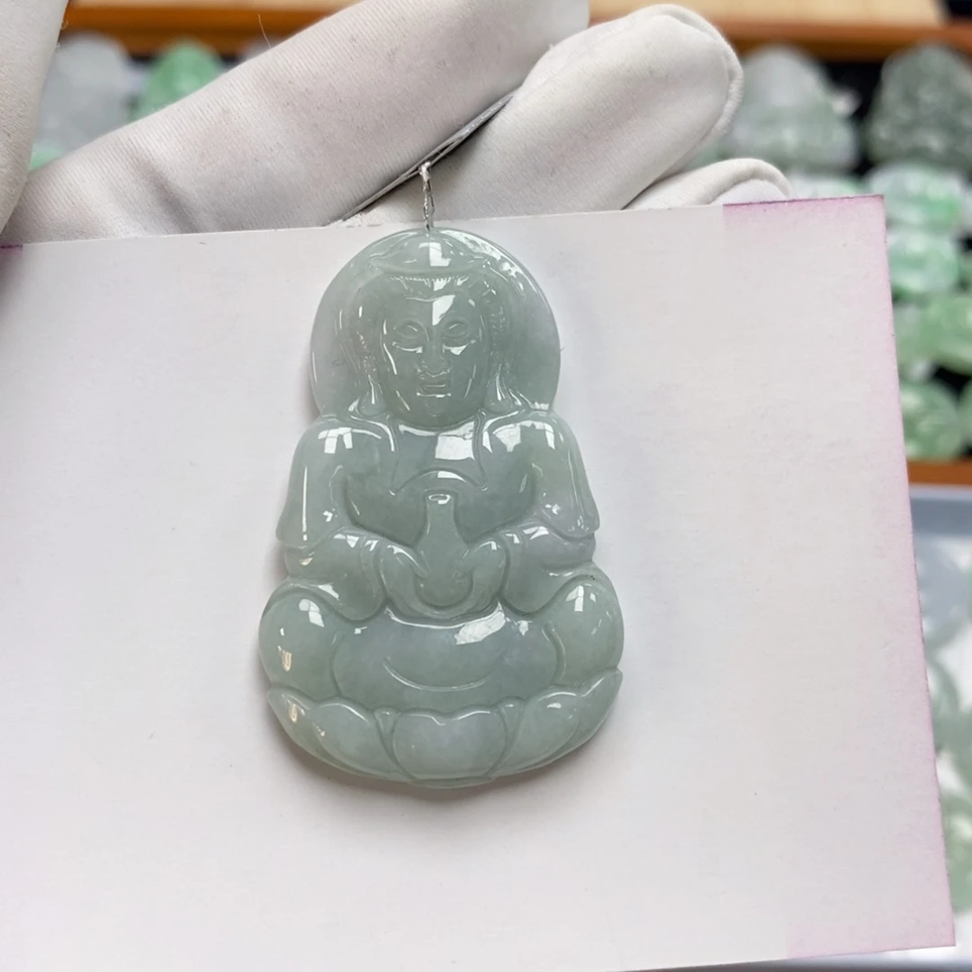 翡翠颈饰未镶嵌观音