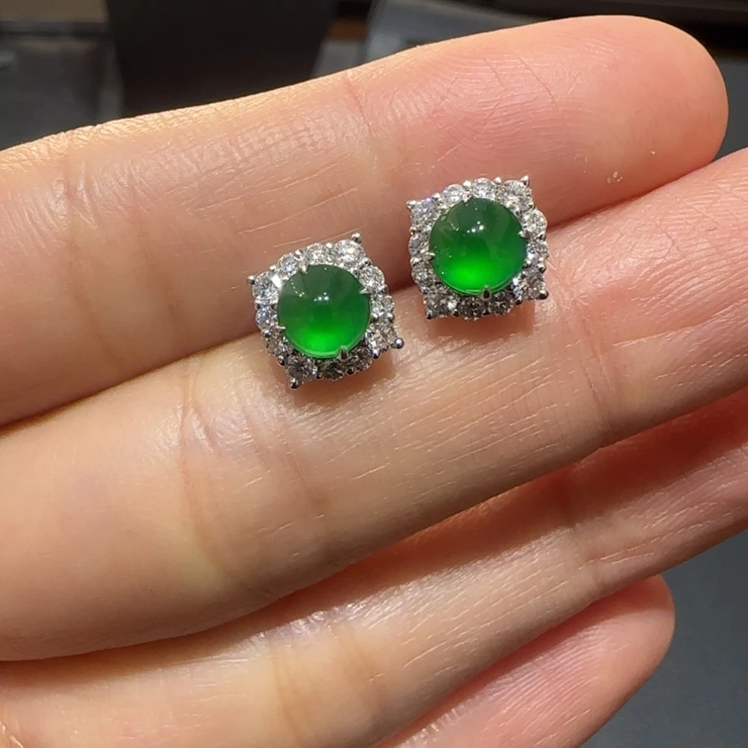 翡翠18K金镶嵌颈饰绿蛋耳钉卡5.2