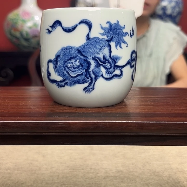 杯子青花绣球杯子