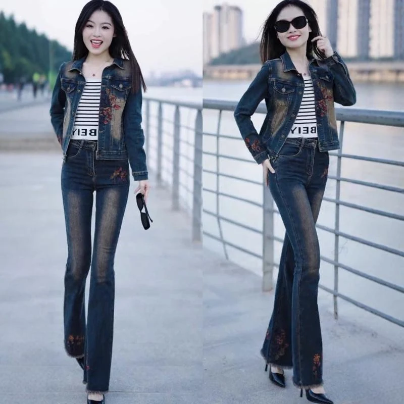 早秋新款刺绣花朵脚口毛边微喇叭裤牛仔外套复古修身时尚套装