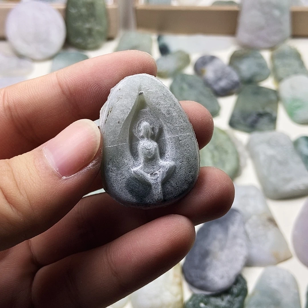 定制翡翠未镶嵌天然