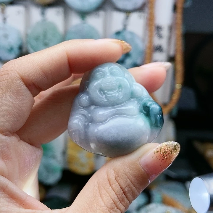 颈饰足铂镶嵌翡翠翡翠