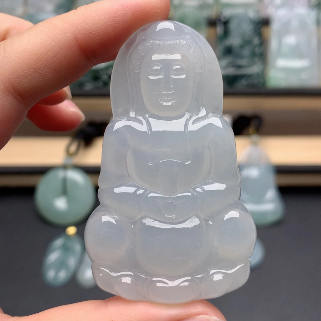 颈饰未镶嵌翡翠观音