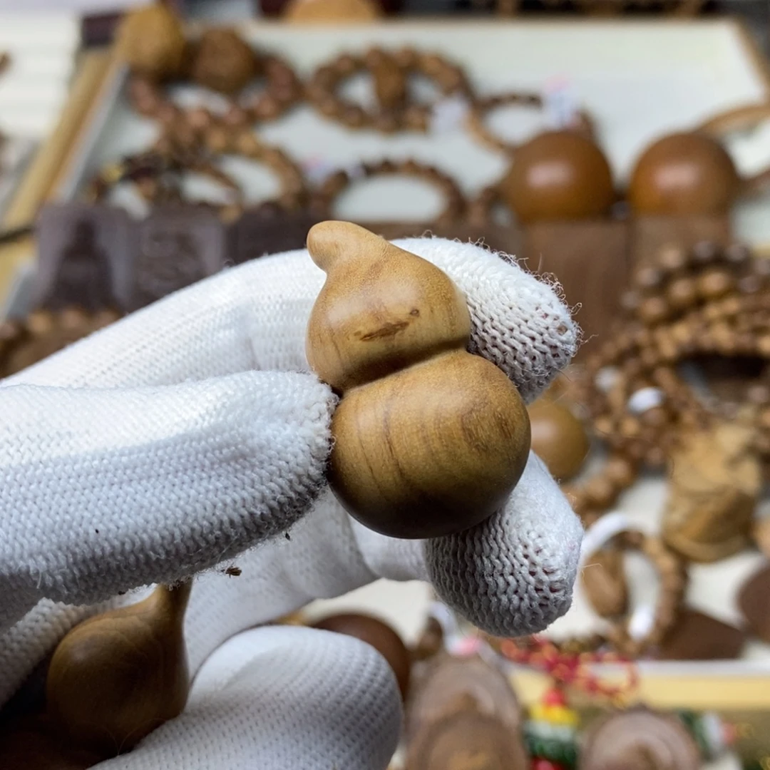 散珠檀香木印度迈索尔老山檀留疤3.2葫芦