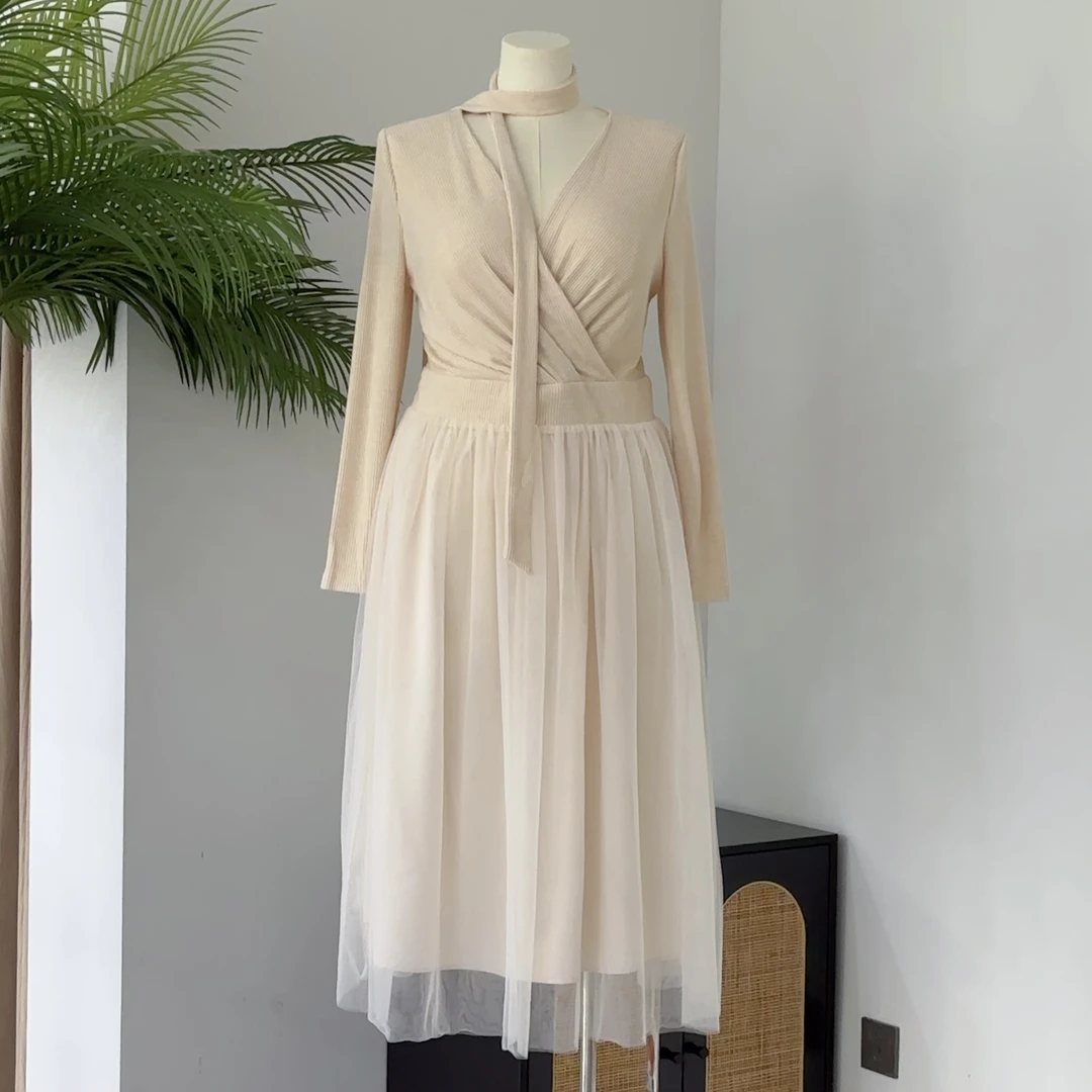 温柔欧尼｜大码胖mm性感交叉v领高腰显瘦网纱拼针织连衣裙仙女长裙