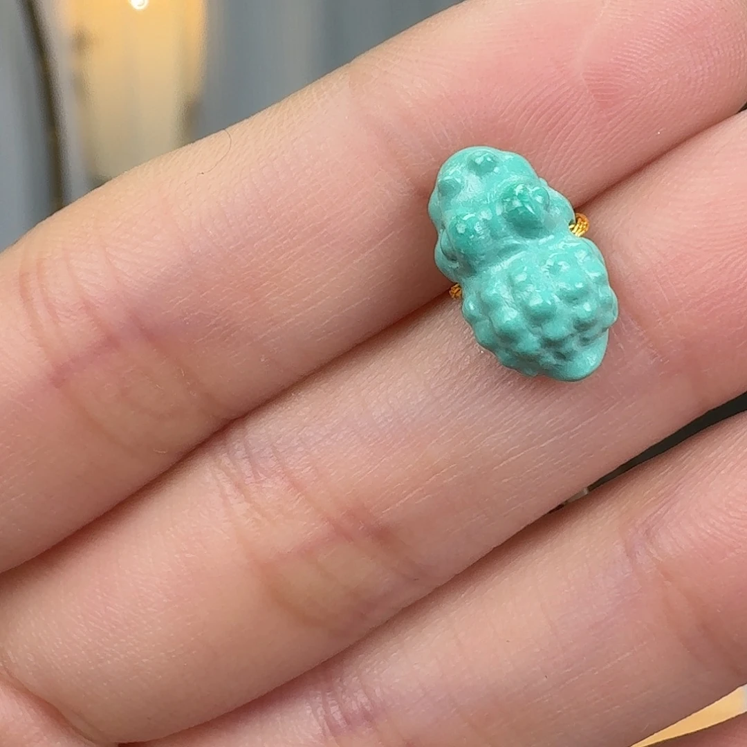 绿松石未镶嵌挂件