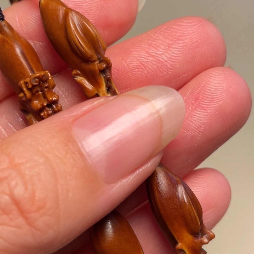 平***心琉璃/树脂/塑料类