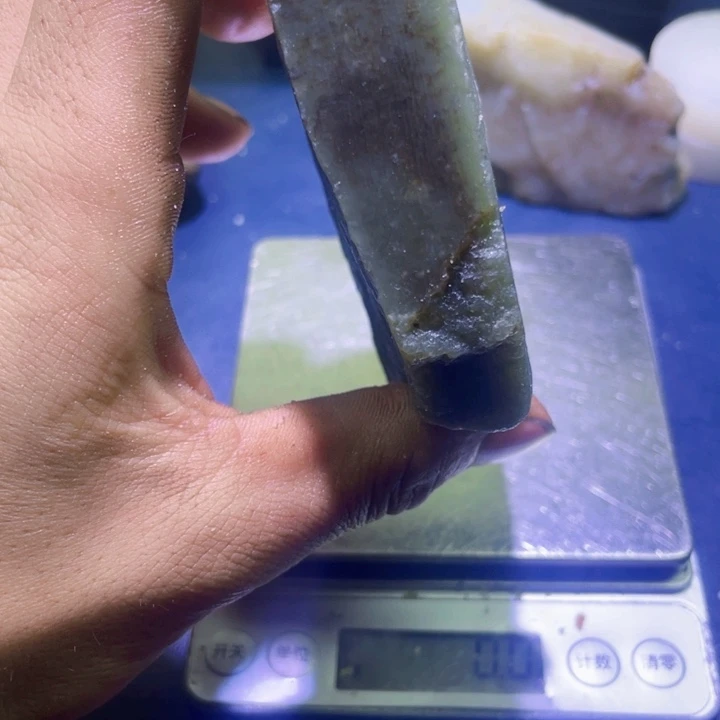 和田玉未镶嵌珠宝半成品