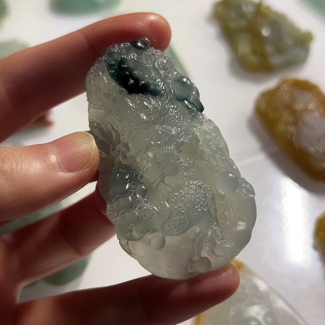 未镶嵌定制翡翠挂件