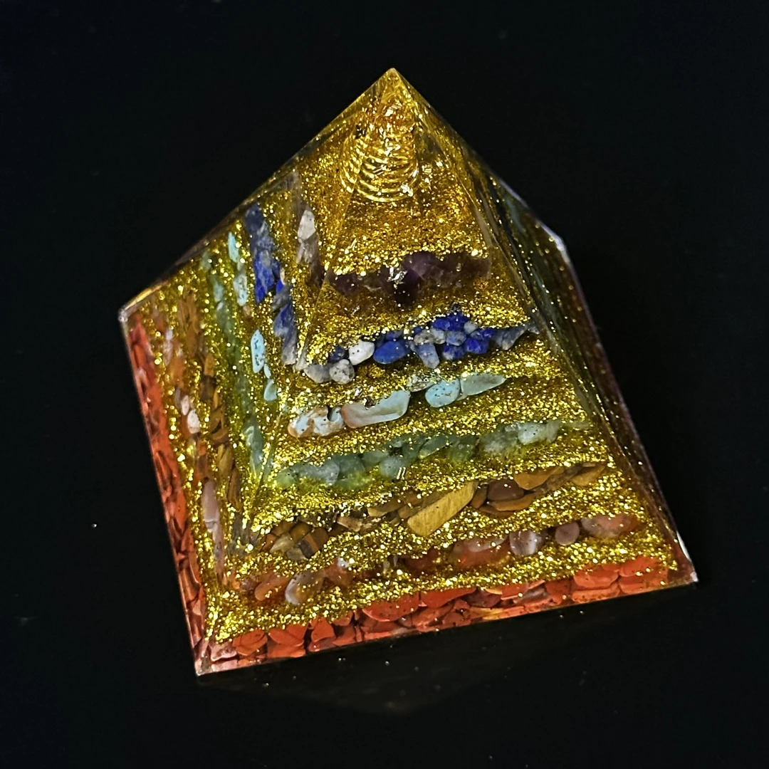 天然水晶重工全方位七层金字塔 LG2481