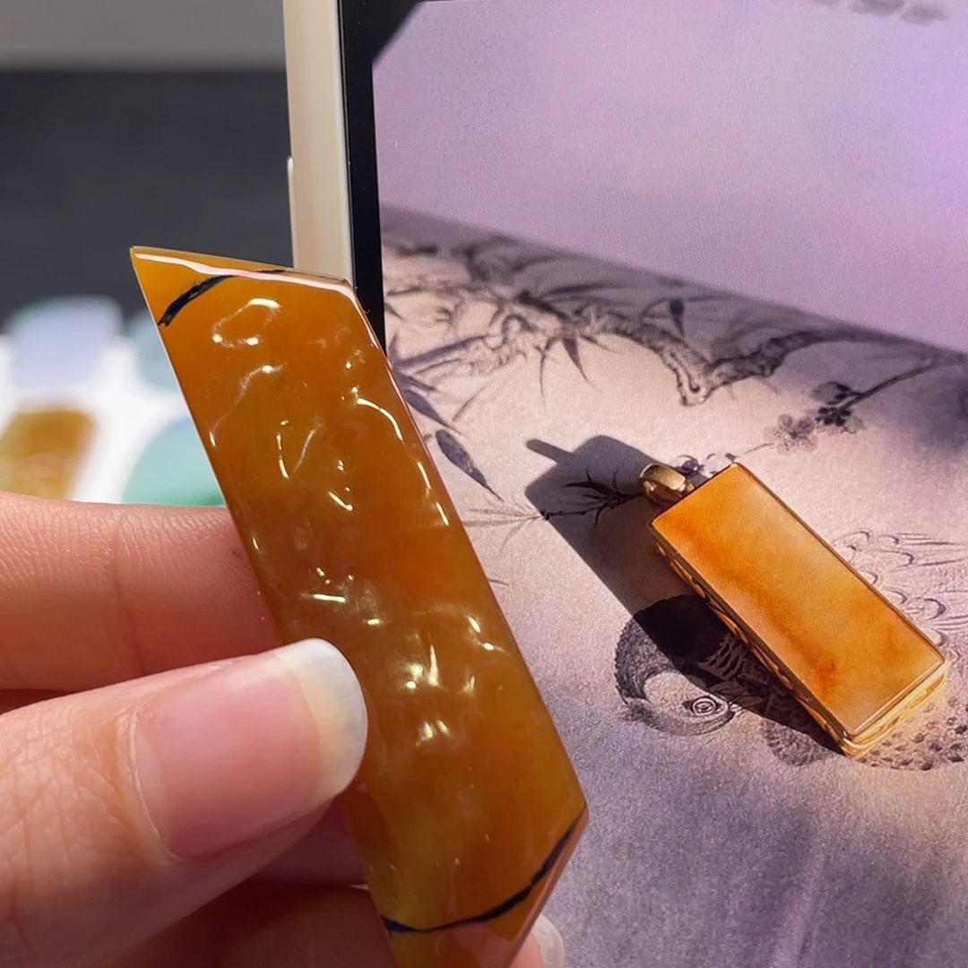 定制翡翠未镶嵌包工