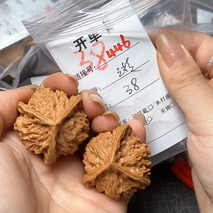 文玩核桃把件446哈哈哈