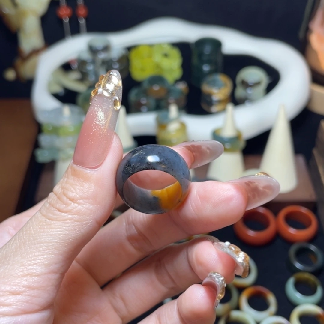 *****蛇纹石玉未镶嵌戒指