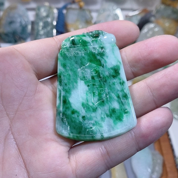翡翠未镶嵌颈饰缅甸翡翠A货挂件