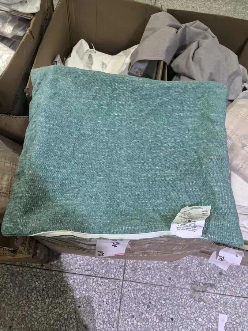 《厚广家》3楼60×60水蓝色雪尼尔加厚抱枕套 发1对