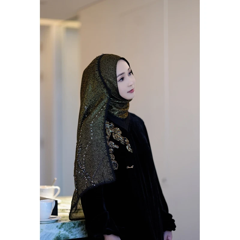 【嘉米拉】新品金皮绫纹钉珠长巾JML1051C