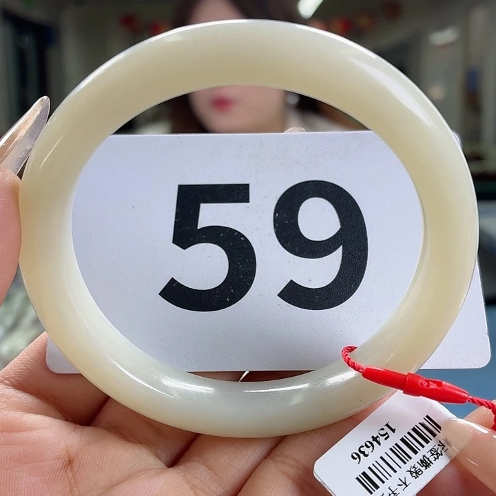 和田玉未镶嵌手镯纹