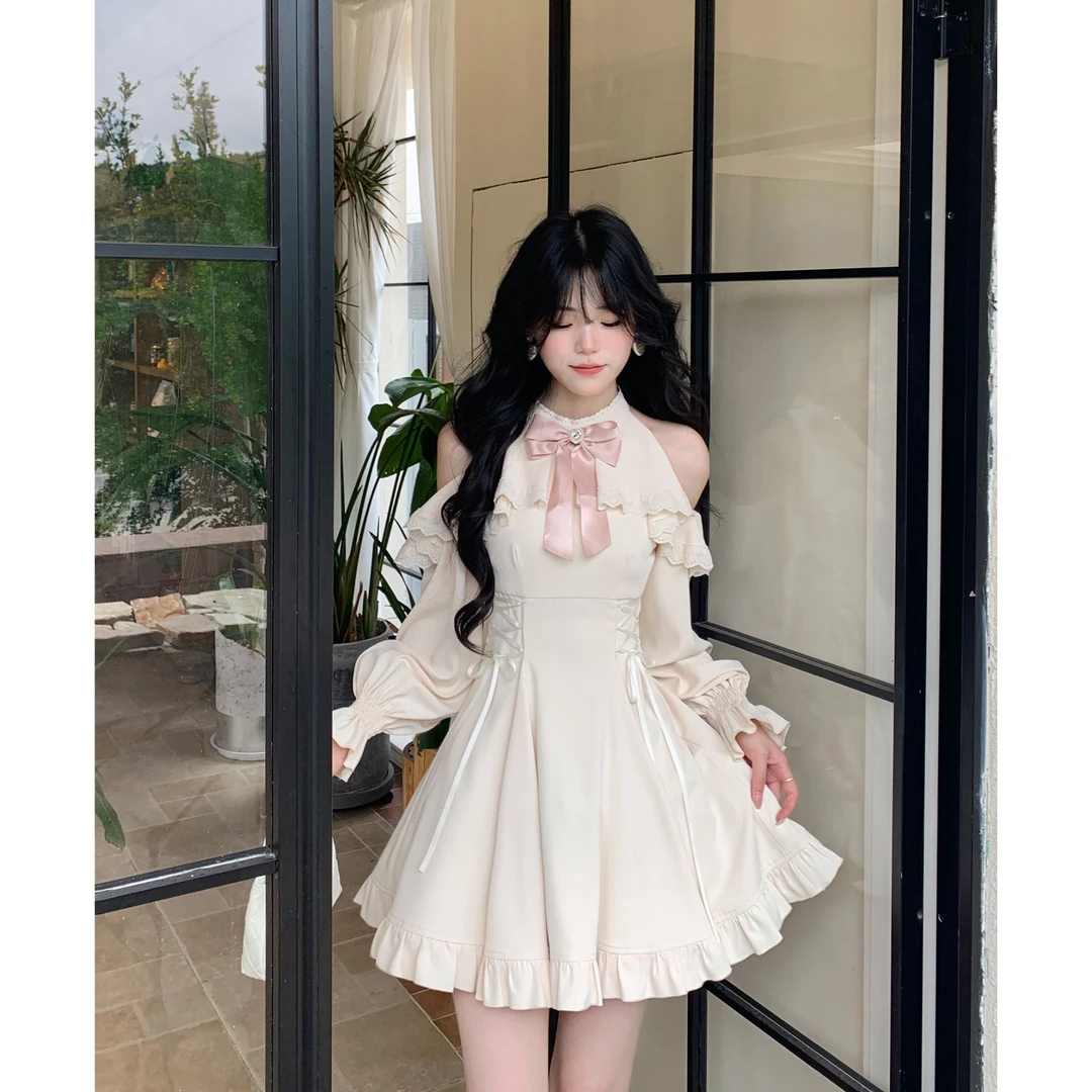 【糖糖】大码女装千金感纯欲露肩荷叶边绑带收腰长袖连衣裙秋12725