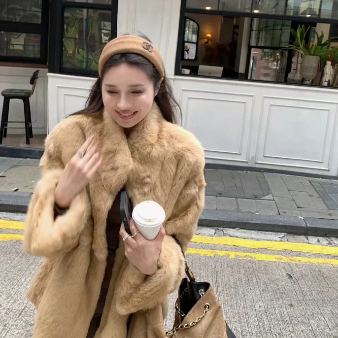 真兔毛立领挽袖韩版宽松休闲百搭保暖外套冬季慵懒风（68公分左右）