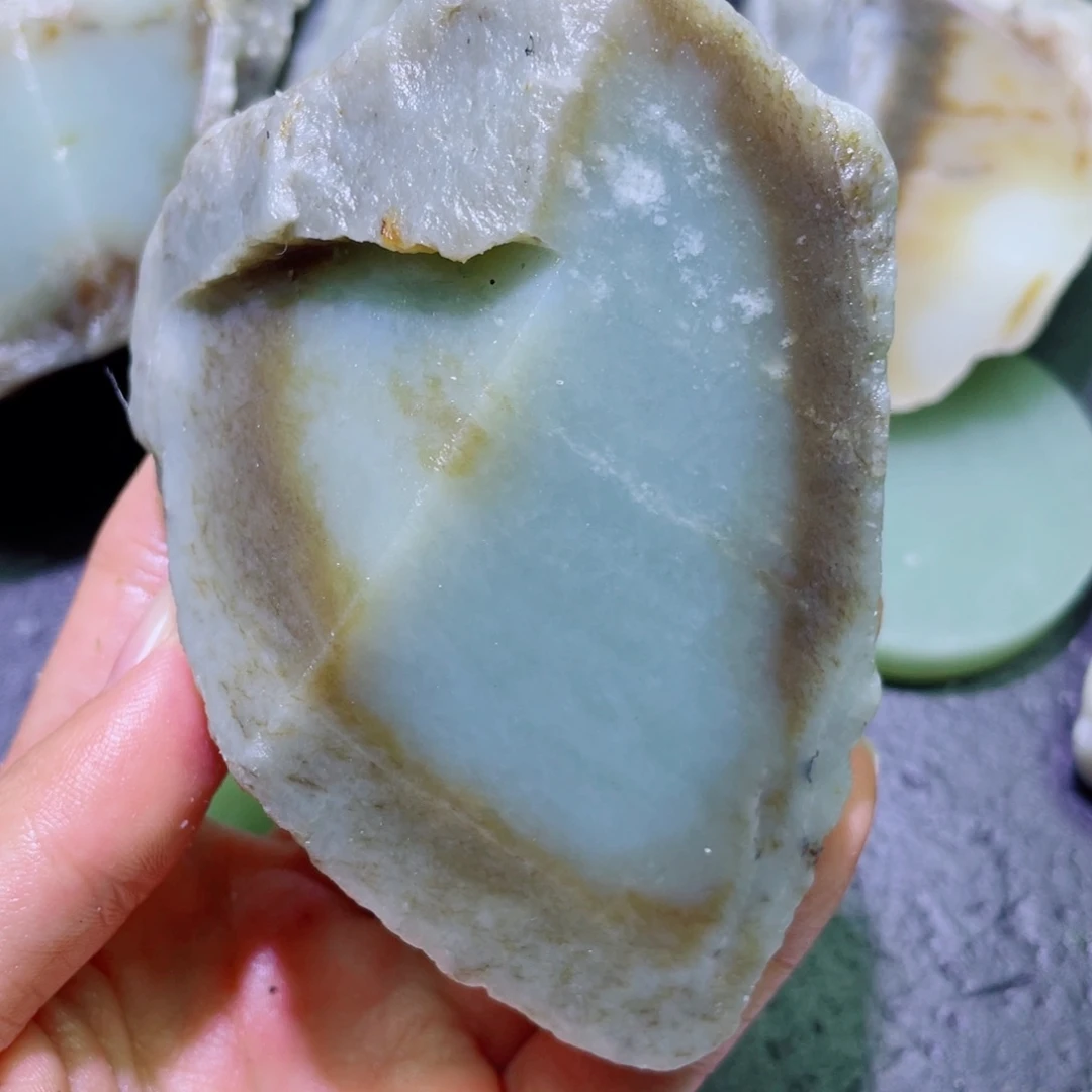 和田玉（糖玉）未镶嵌珠宝半成品