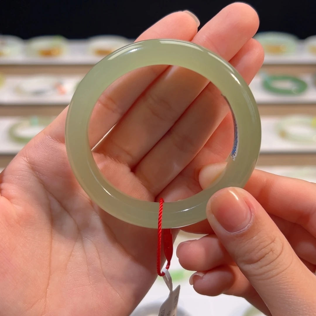 和田玉手镯未镶嵌小圈福利