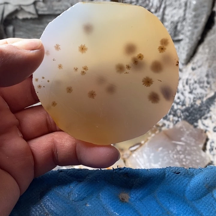 烤***猪定制玛瑙玛瑙原石切割，不退