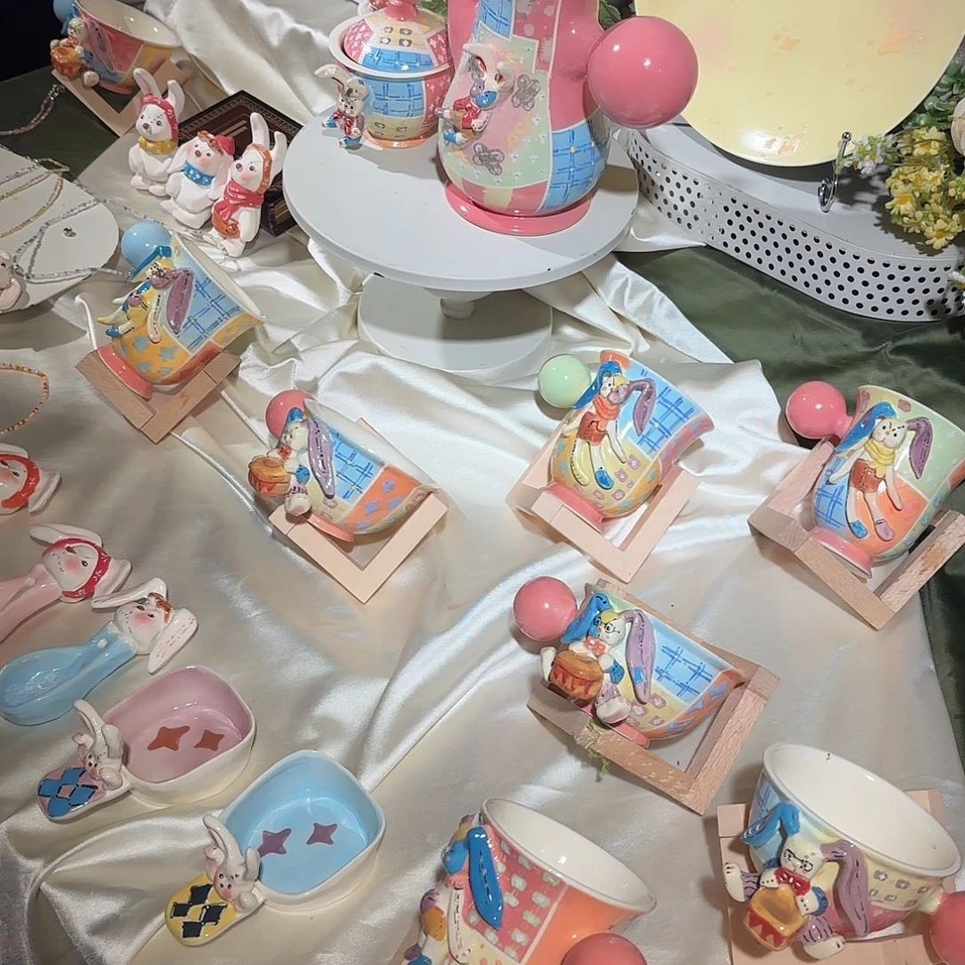 黄陶瓷陶瓷陶瓷摊位102