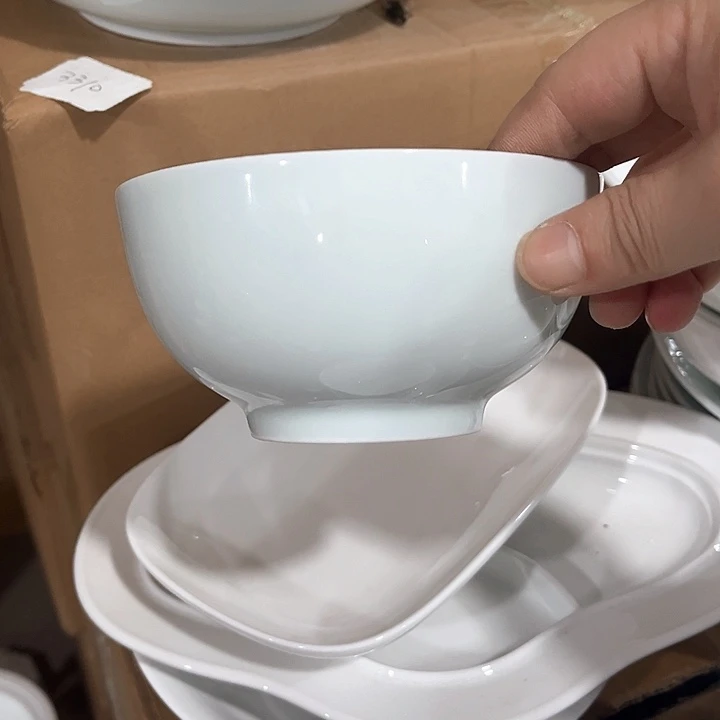 ****天瓷片青黛五英寸罗汉米饭碗六个，加一个味碟