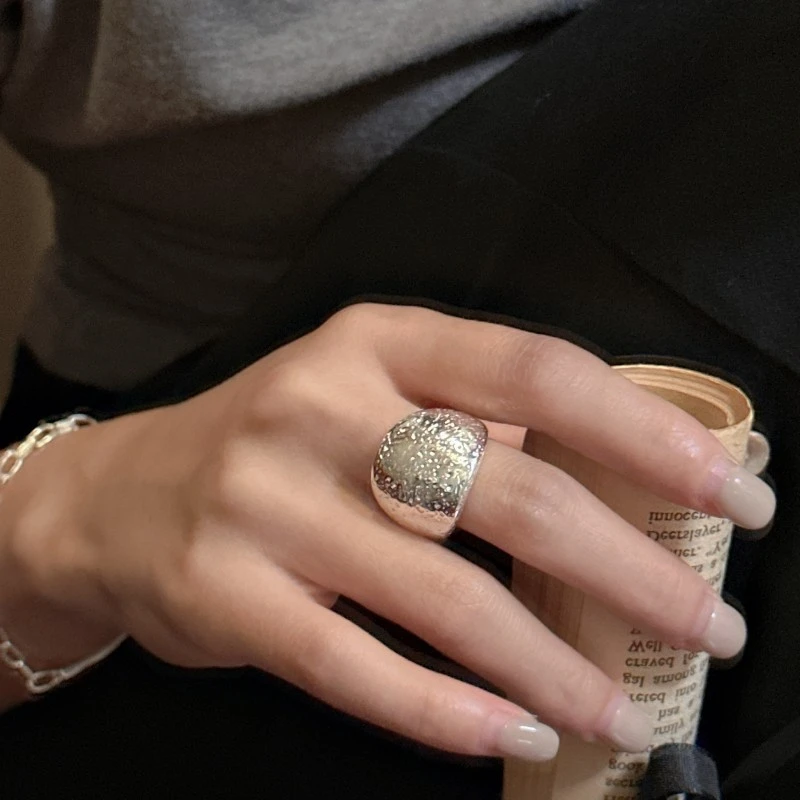 925银戒指 韩版小众设计感肌理感面包戒指韩式风简约弧形宽面指环