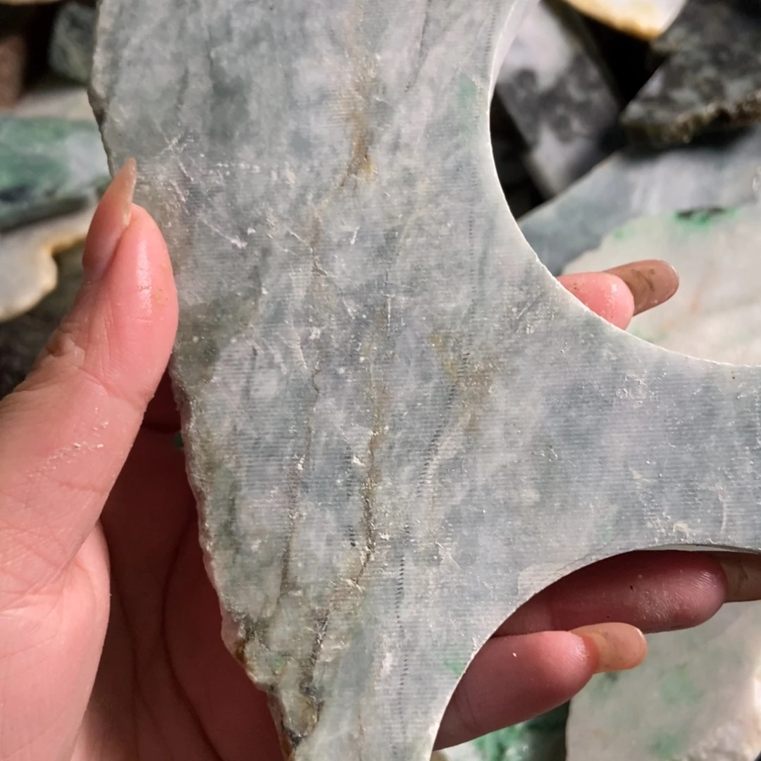 翡翠未镶嵌挂件天然翡翠
