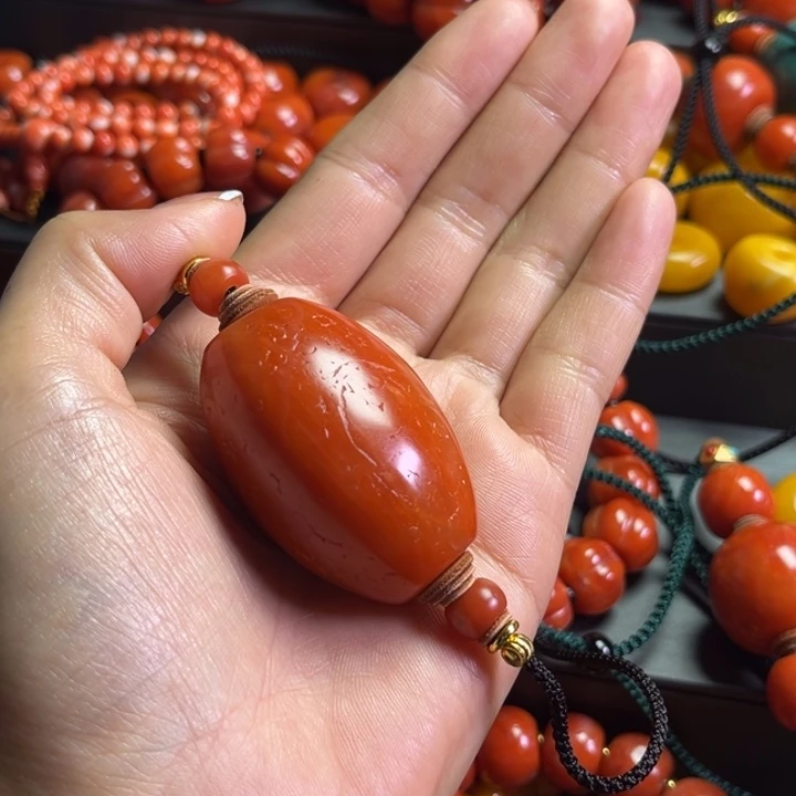 颈饰琉璃h**a琉璃……………….