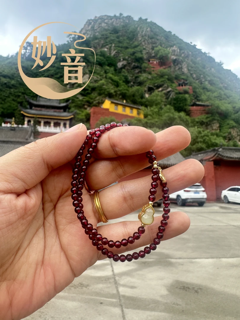 铜合金手链 天然酒红小石榴幸运葫芦手链