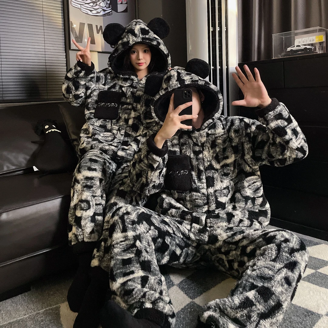 卡通情侣睡衣珊瑚绒冬季宽松保暖加厚加绒连帽冬天可外穿家居服秋