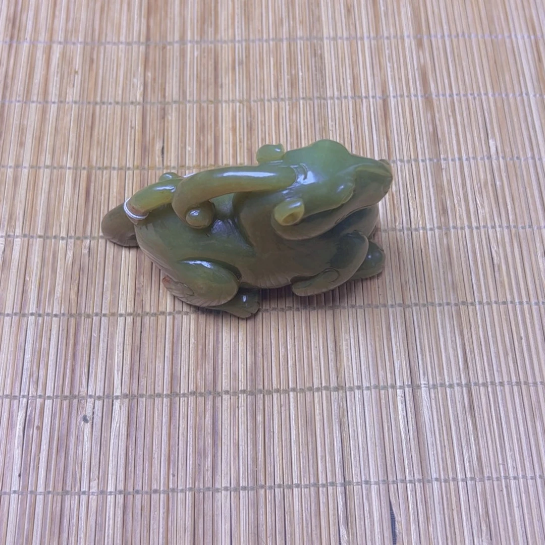 未镶嵌和田玉把件