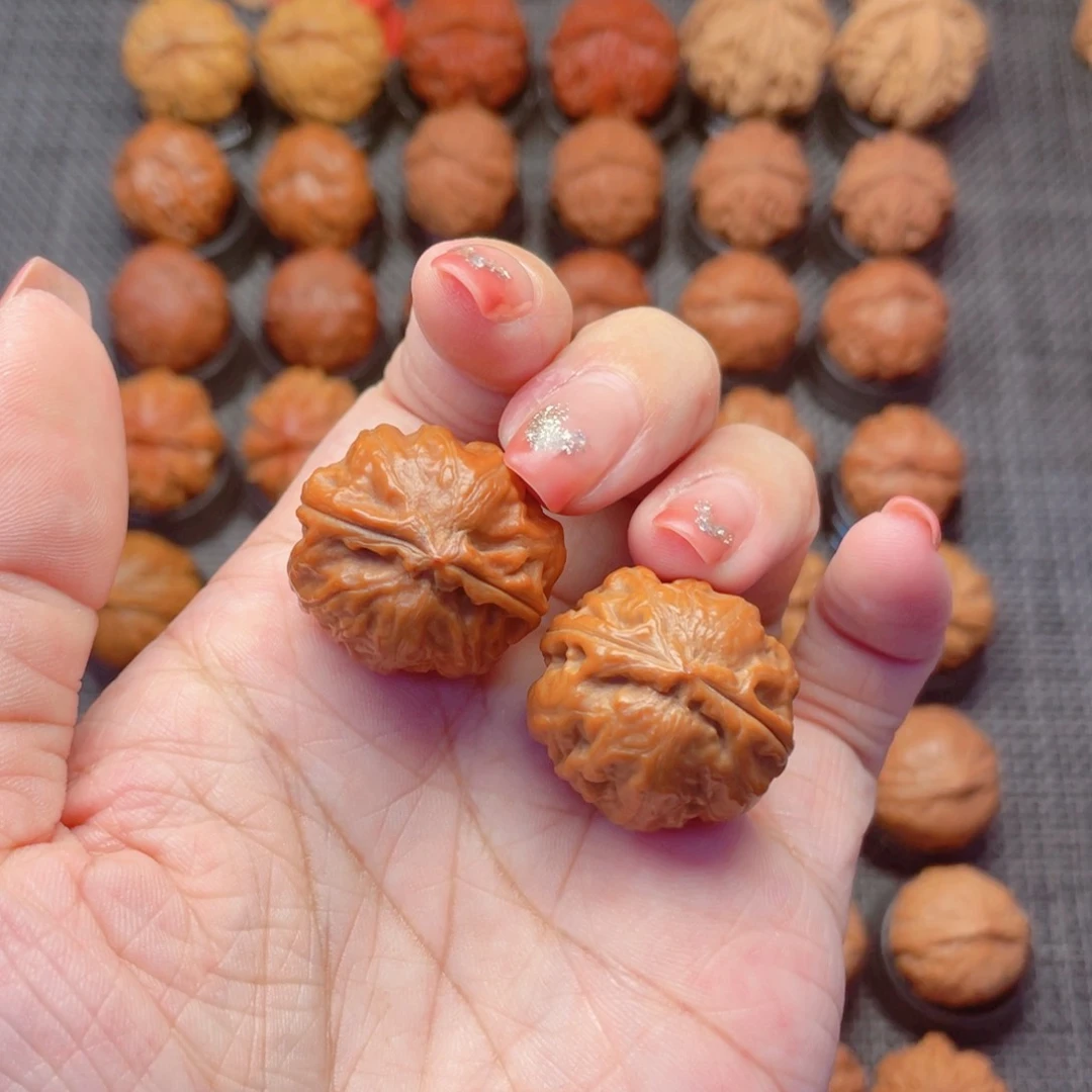 文玩核桃把件娃娃鱼