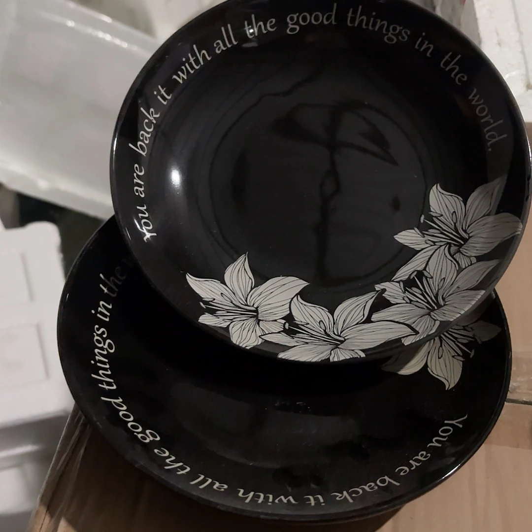 陶微瑕两个黑花深盘